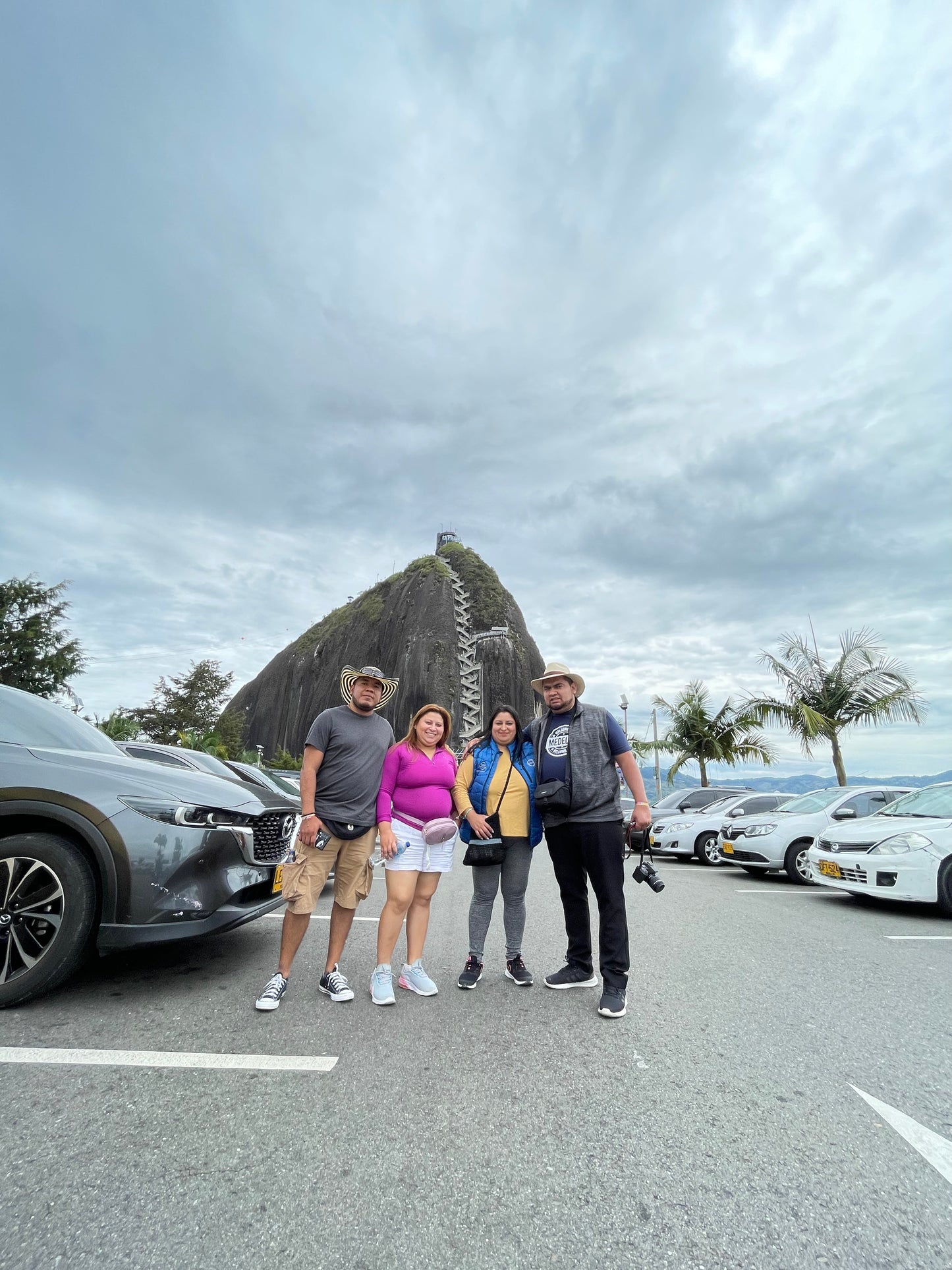 Tour Guatapé y piedra del Peñol